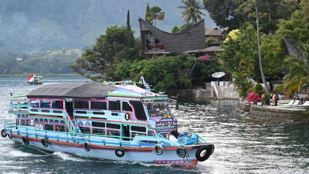 Jom Jelajah dan Terokai Lake Toba 5H4M