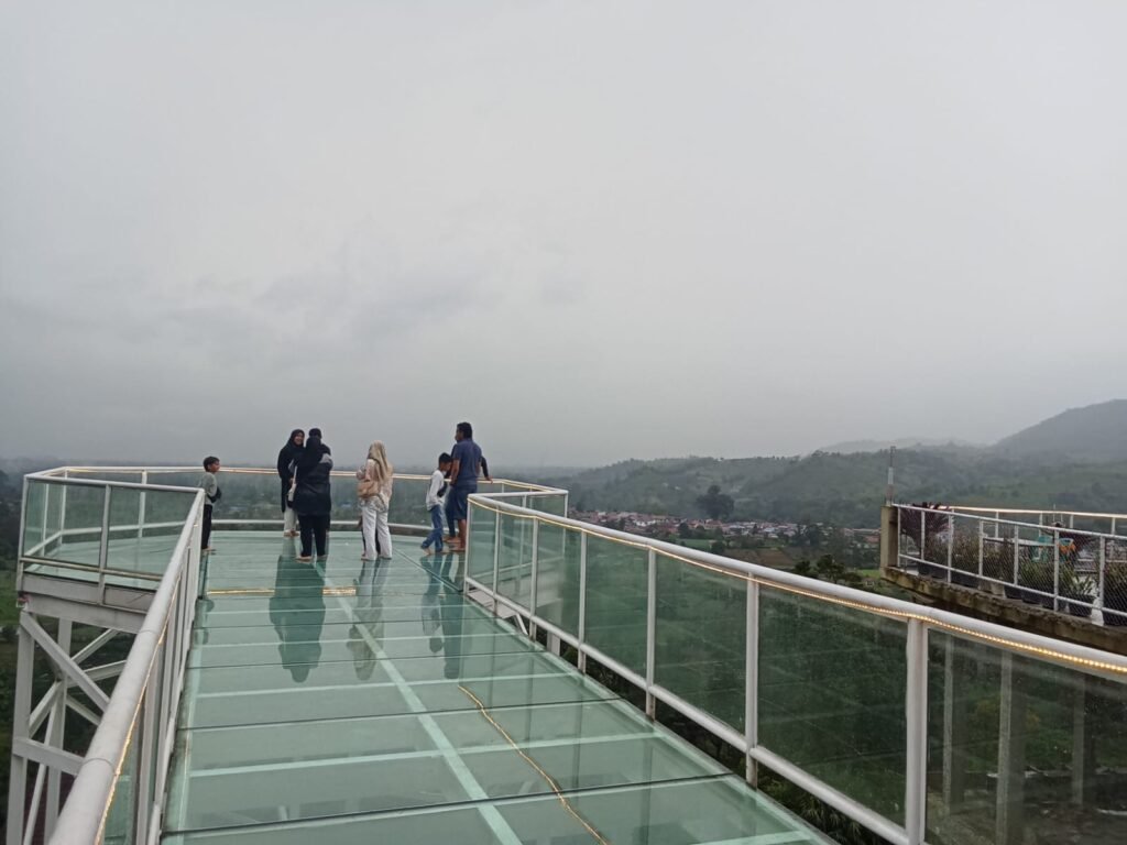 Jom Melancong Lake Toba - Berastagi 3H2M